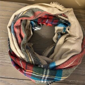 Elegant Multicolor infinity Plaid Scarf